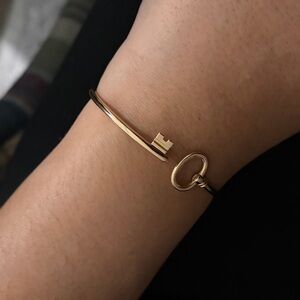 Tiffany & Co.‎ bangle